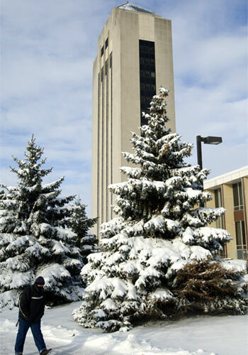 Photo of the Holmes Student Center in winter