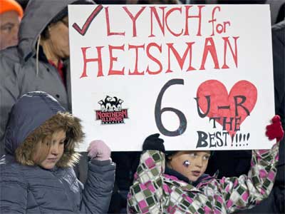 Young Huskie football fans show their support for QB Jordan Lynch.