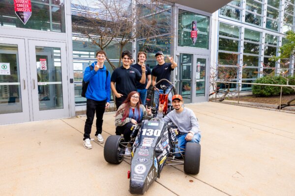NIU students collaborating